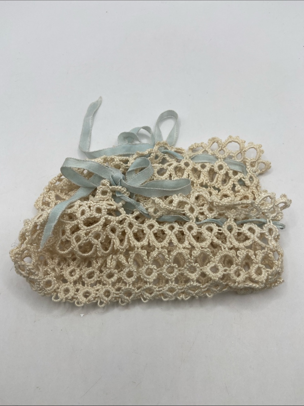 Vintage Handmade Crocheted Tatted Lace Baby Booties Cream/Ivory With Blue Ribbon - Picture 7 of 7